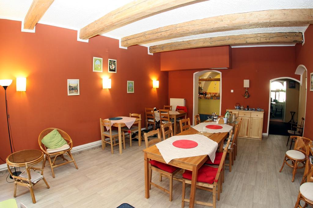 Hotel Family à Domažlice Extérieur photo